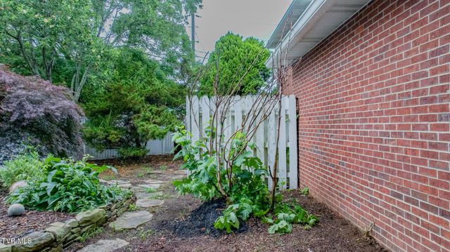 146 El Bowers Road, Elizabethton, TN 37643