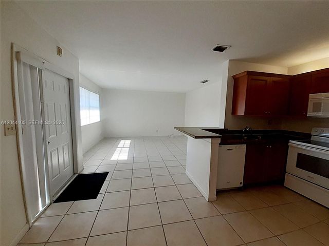 11447 NW 42nd St 11447, Coral Springs, FL 33065