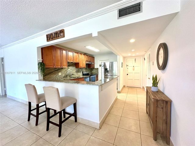 1001 Hillcrest Ct 306 306, Hollywood, FL 33021