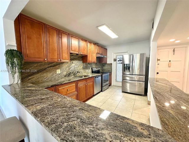 1001 Hillcrest Ct 306 306, Hollywood, FL 33021