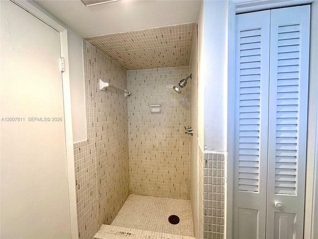 1001 Hillcrest Ct 306 306, Hollywood, FL 33021