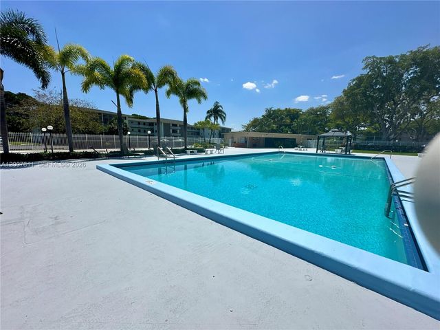 1001 Hillcrest Ct 306 306, Hollywood, FL 33021