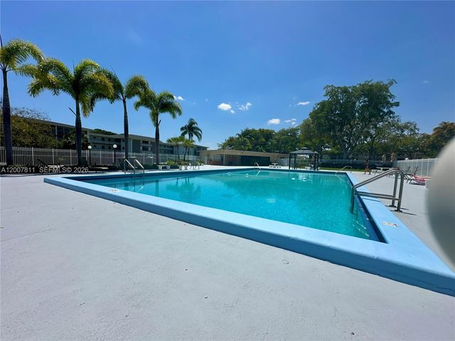 1001 Hillcrest Ct 306 306, Hollywood, FL 33021