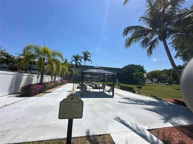 1001 Hillcrest Ct 306 306, Hollywood, FL 33021