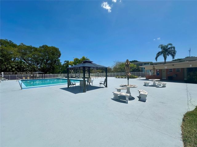 1001 Hillcrest Ct 306 306, Hollywood, FL 33021