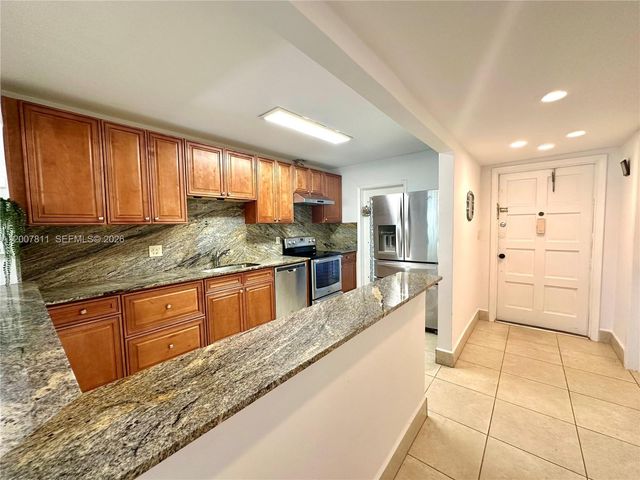1001 Hillcrest Ct 306 306, Hollywood, FL 33021