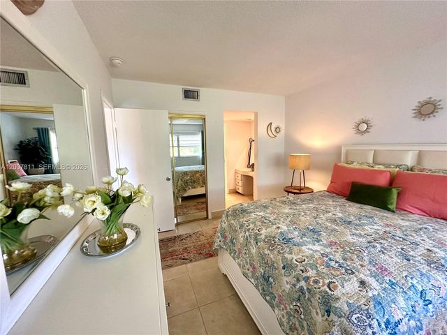 1001 Hillcrest Ct 306 306, Hollywood, FL 33021