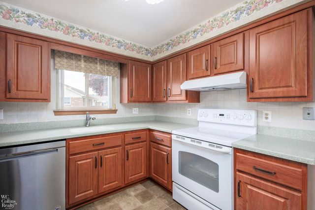 34095 Mulvey Road, Fraser, MI 48026