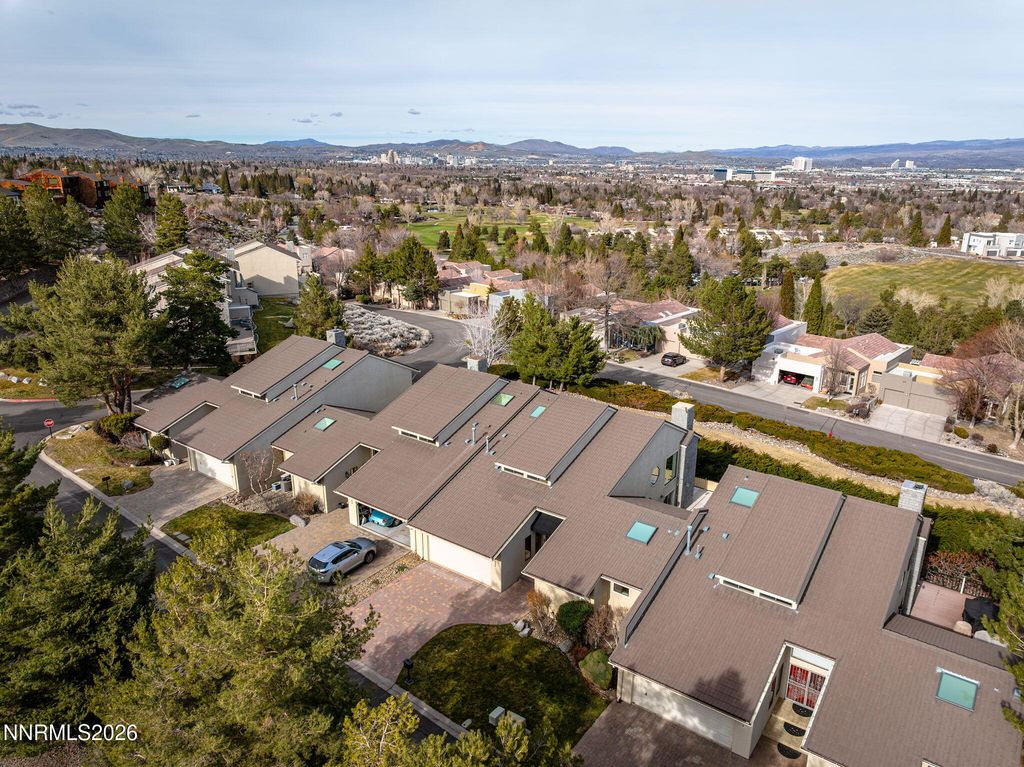 Image 40 of property listing at 2630 Rockview Drive, Reno, NV 89519