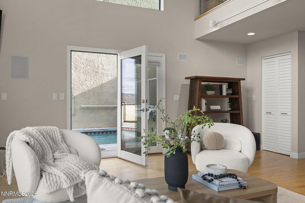 Image 9 of property listing at 2630 Rockview Drive, Reno, NV 89519