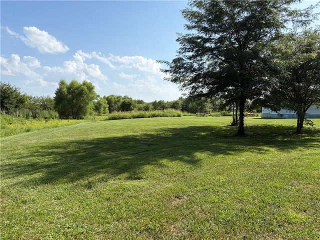 29009 E 315th Street, Garden City, MO 64747