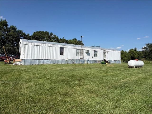 29009 E 315th Street, Garden City, MO 64747