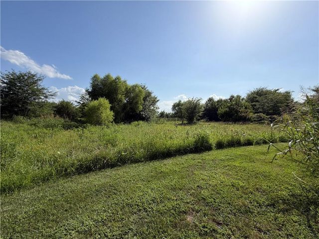 29009 E 315th Street, Garden City, MO 64747