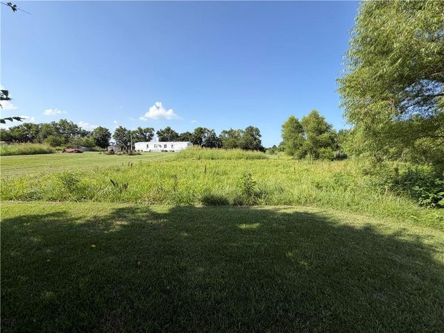 29009 E 315th Street, Garden City, MO 64747