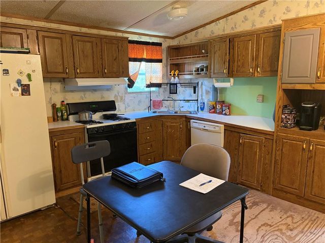 29009 E 315th Street, Garden City, MO 64747