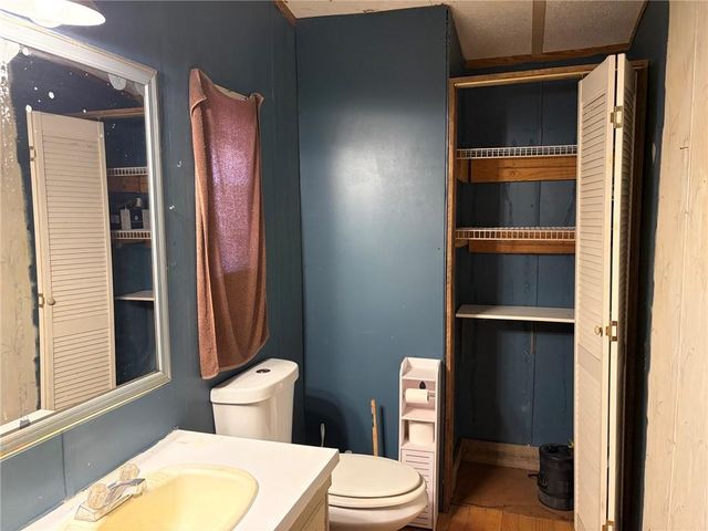 29009 E 315th Street, Garden City, MO 64747