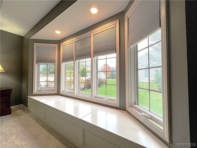 4059 Foxwood Lane, Clarence, NY 14221