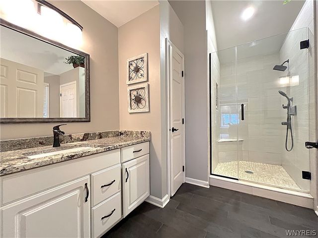 4059 Foxwood Lane, Clarence, NY 14221