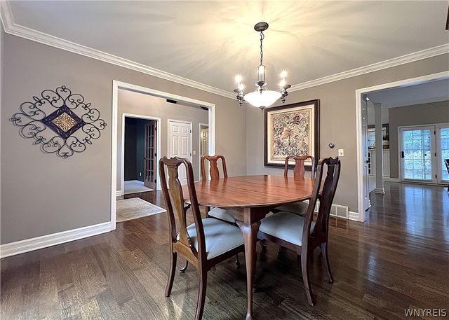 4059 Foxwood Lane, Clarence, NY 14221
