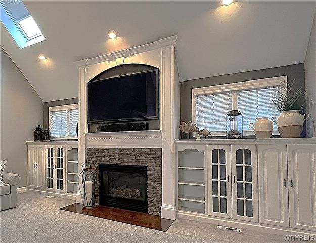 4059 Foxwood Lane, Clarence, NY 14221