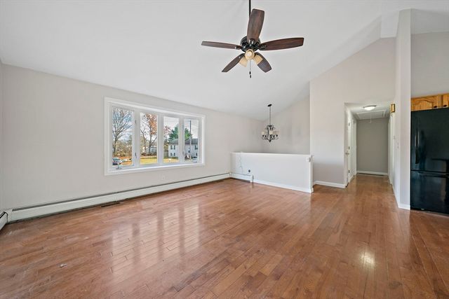 31 Kevin Dr, Attleboro, MA 02703