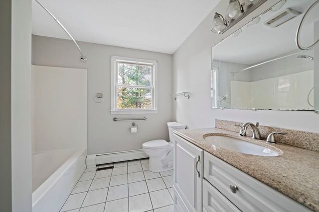 31 Kevin Dr, Attleboro, MA 02703