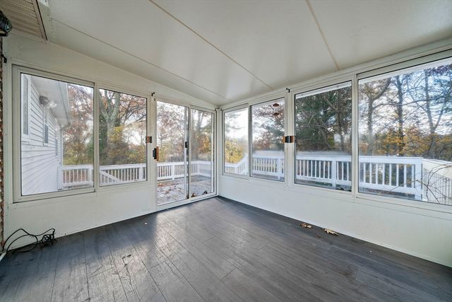 31 Kevin Dr, Attleboro, MA 02703