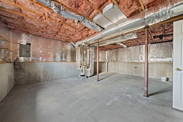 31 Kevin Dr, Attleboro, MA 02703