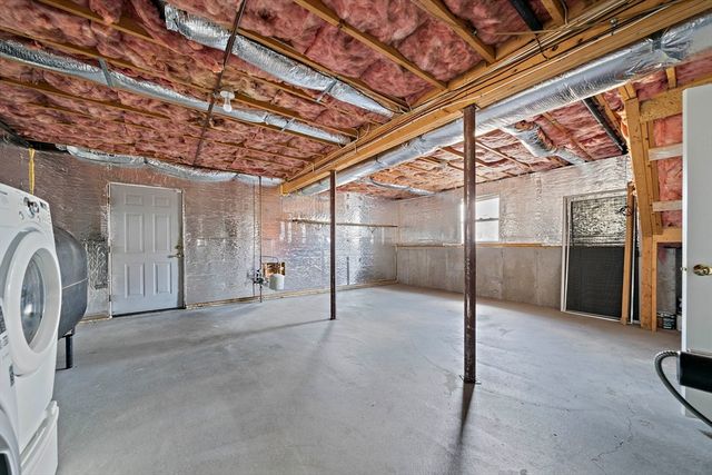 31 Kevin Dr, Attleboro, MA 02703