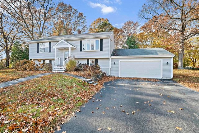 31 Kevin Dr, Attleboro, MA 02703