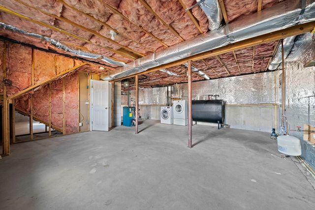 31 Kevin Dr, Attleboro, MA 02703