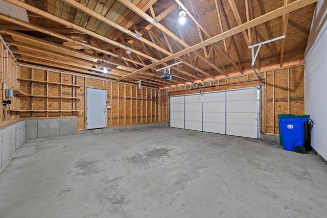 31 Kevin Dr, Attleboro, MA 02703