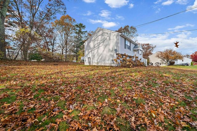 31 Kevin Dr, Attleboro, MA 02703