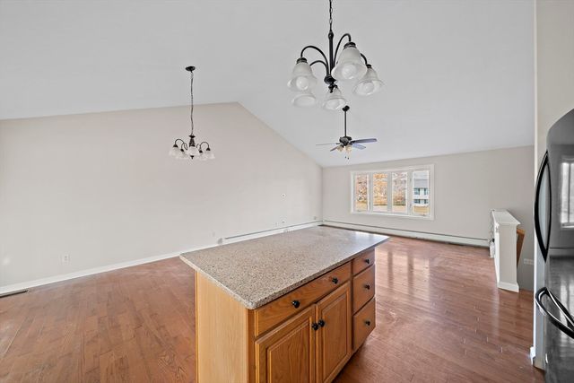 31 Kevin Dr, Attleboro, MA 02703