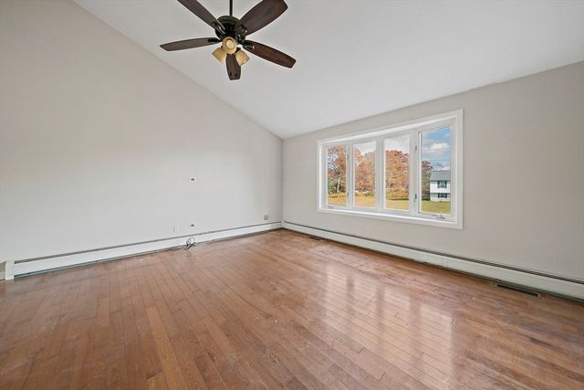 31 Kevin Dr, Attleboro, MA 02703