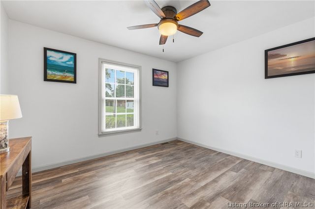 1221 Lindsey Street, Charlestown, IN 47111