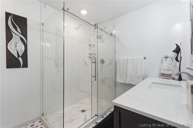 1221 Lindsey Street, Charlestown, IN 47111