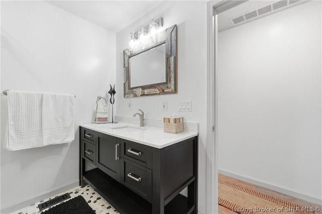 1221 Lindsey Street, Charlestown, IN 47111