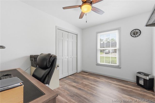 1221 Lindsey Street, Charlestown, IN 47111