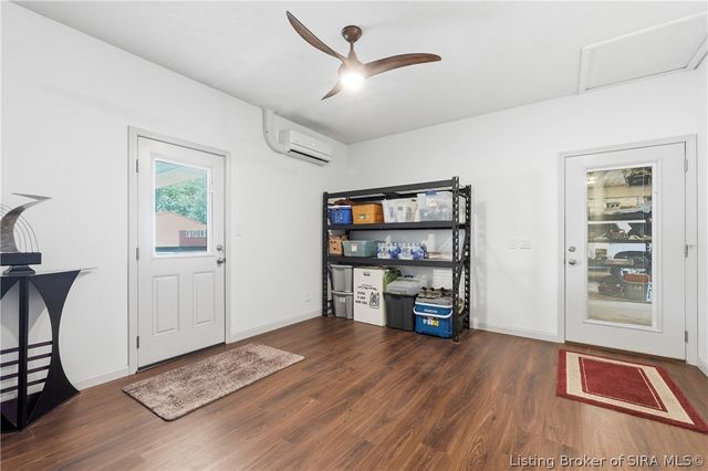 1221 Lindsey Street, Charlestown, IN 47111
