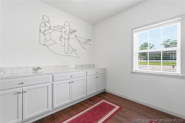 1221 Lindsey Street, Charlestown, IN 47111