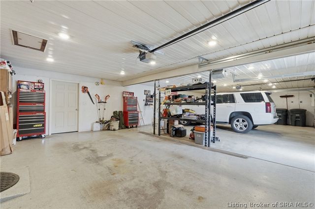 1221 Lindsey Street, Charlestown, IN 47111