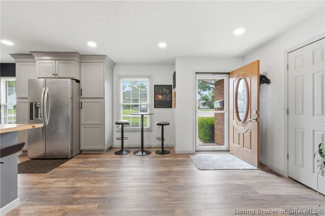 1221 Lindsey Street, Charlestown, IN 47111