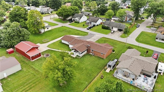 1221 Lindsey Street, Charlestown, IN 47111