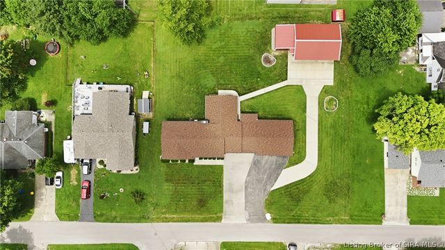 1221 Lindsey Street, Charlestown, IN 47111