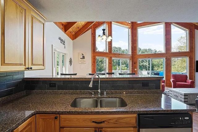 3846 Apple Valley Drive, Howard, OH 43028