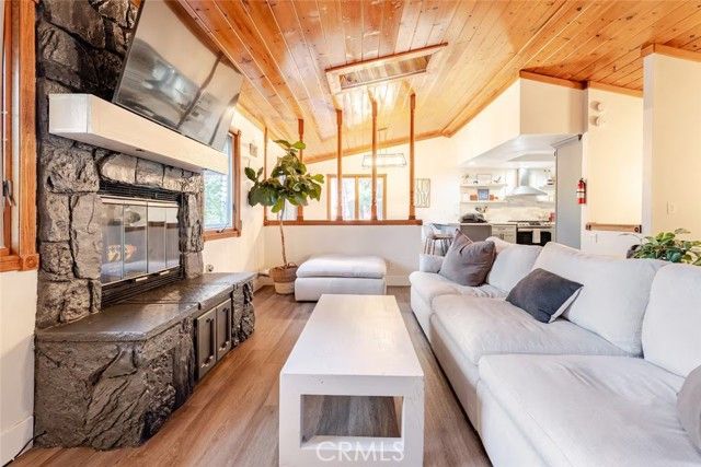 24656 Bernard, Crestline, CA 92325