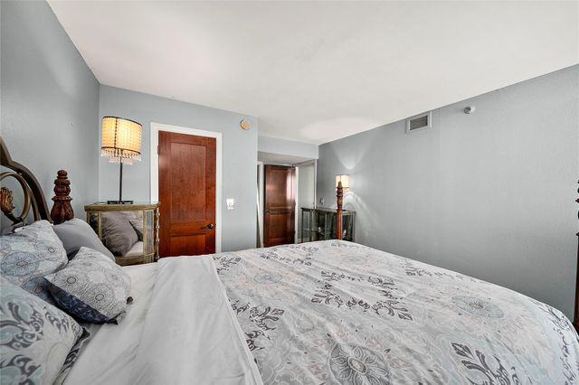 3525 Sage Rd 1512, Houston, TX 77056