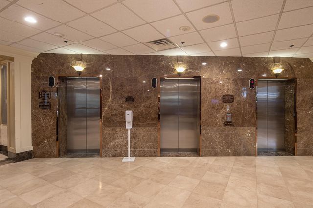 3525 Sage Rd 1512, Houston, TX 77056