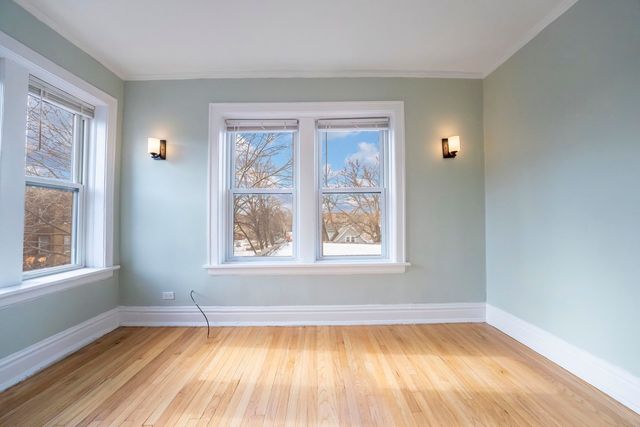 845 Lyman Avenue 2S, Oak Park, IL 60304
